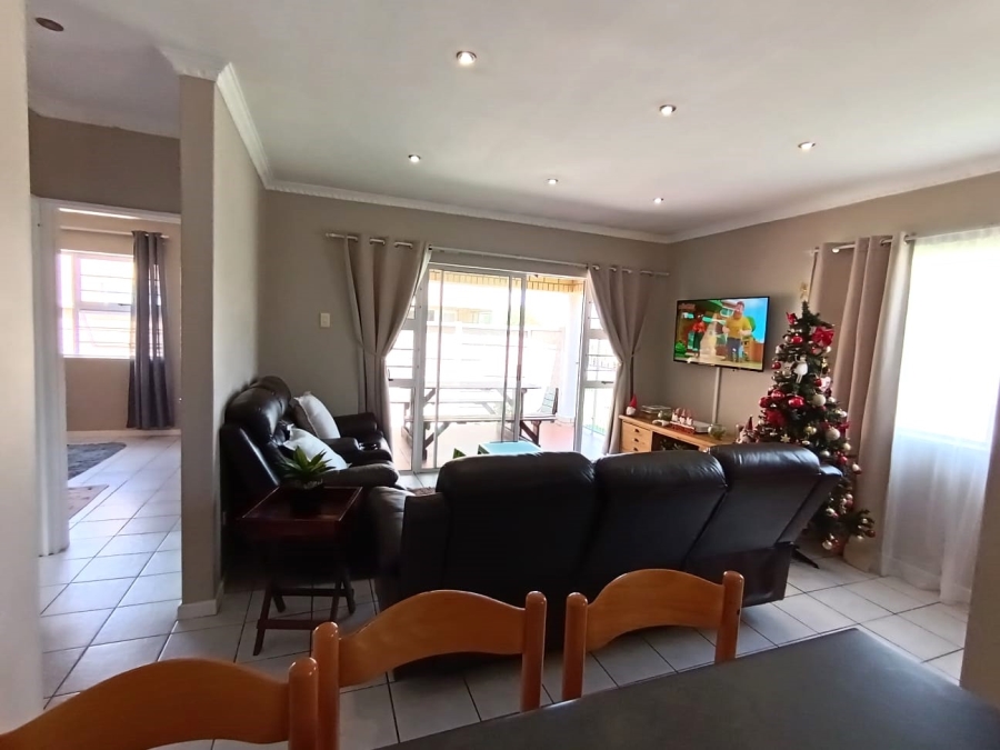 2 Bedroom Property for Sale in Parsonsvlei Eastern Cape